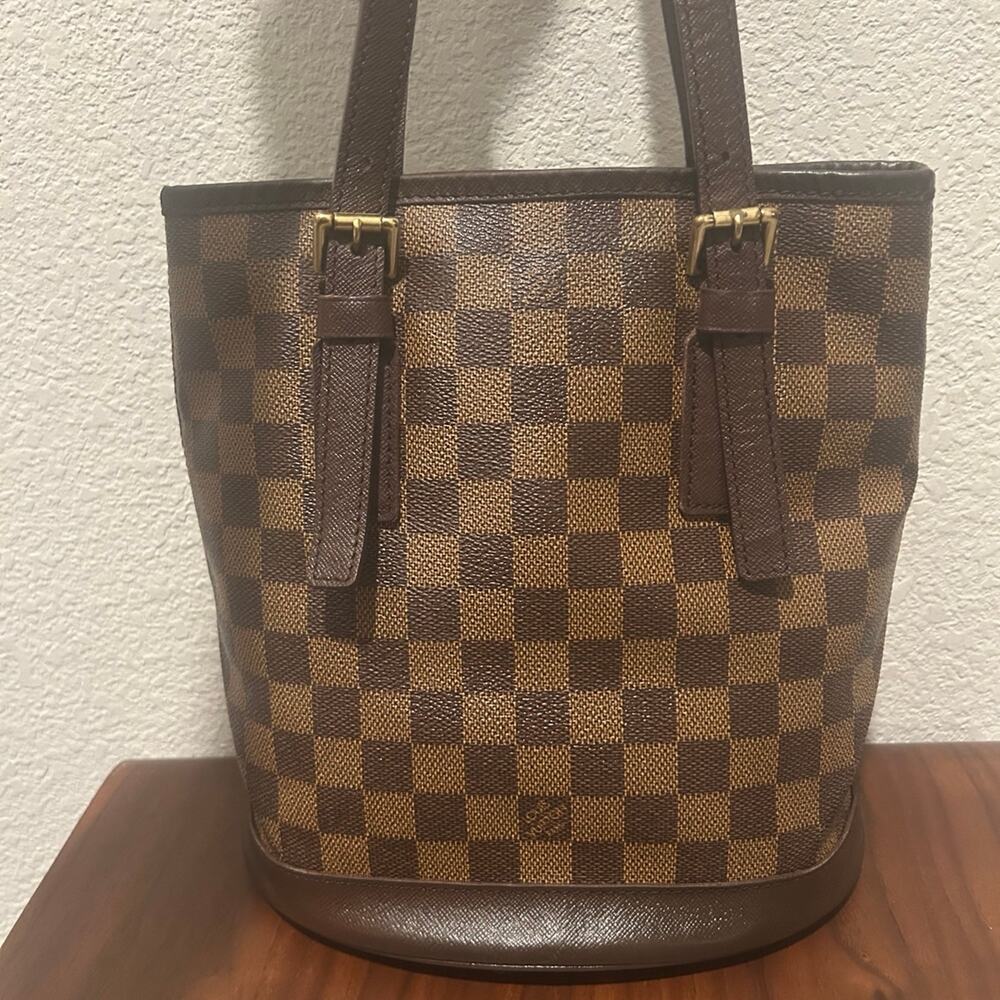 Louis Vuitton Damier Ebene Marais Bucket Bag with COA